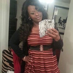 Meet your Posher, Glenda dede